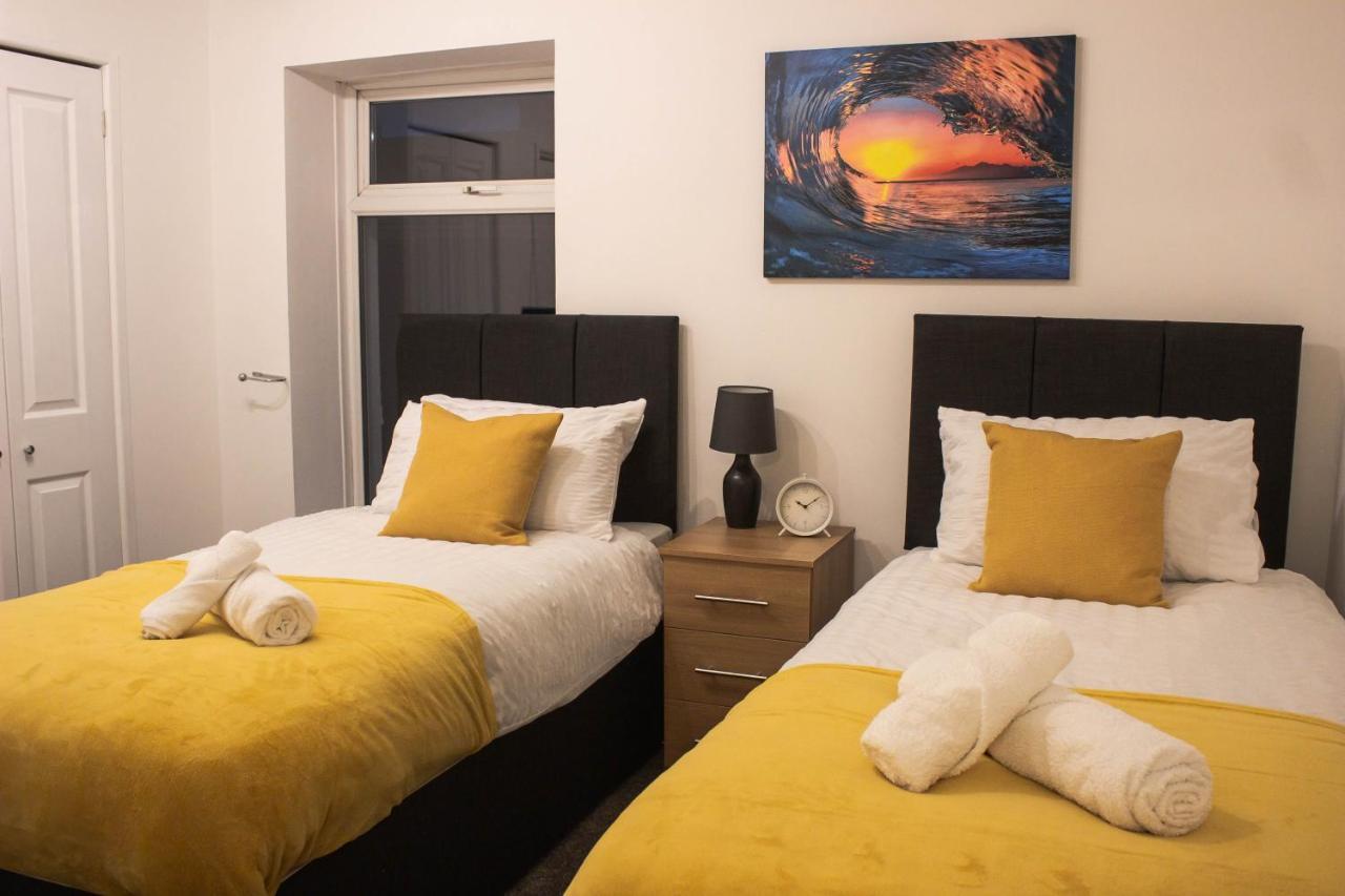 Business Friendly 3Br Home - King Size Beds & Centrally Located سوانسي المظهر الخارجي الصورة