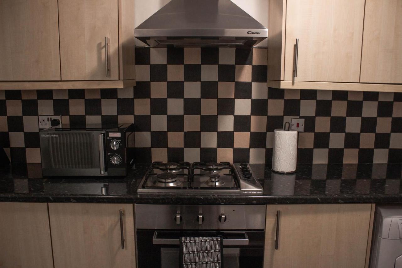 Business Friendly 3Br Home - King Size Beds & Centrally Located سوانسي المظهر الخارجي الصورة