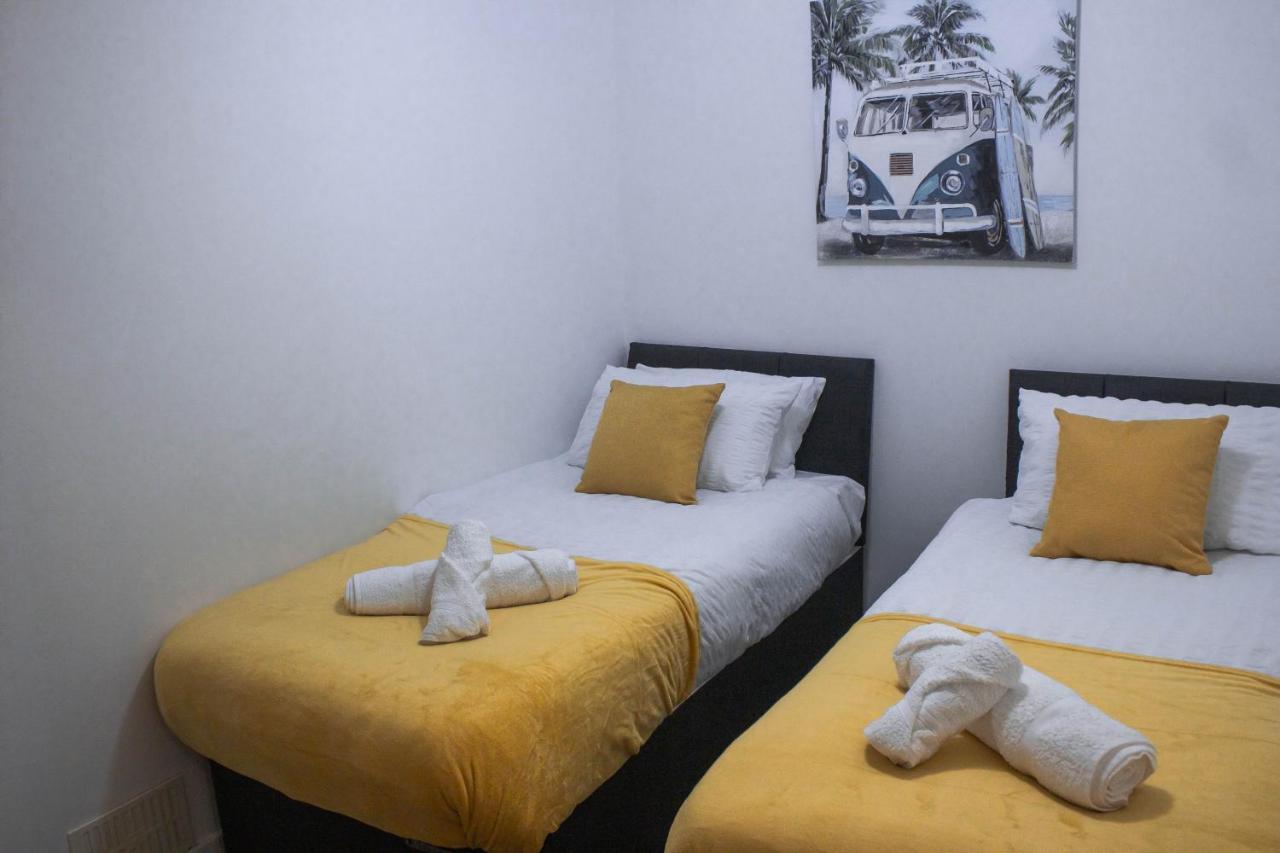 Business Friendly 3Br Home - King Size Beds & Centrally Located سوانسي المظهر الخارجي الصورة